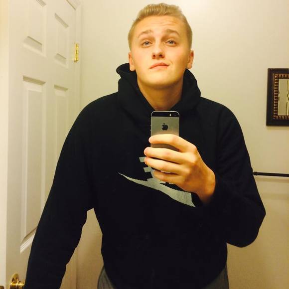 Meet your Posher, Andrew - Picture 1 of 1